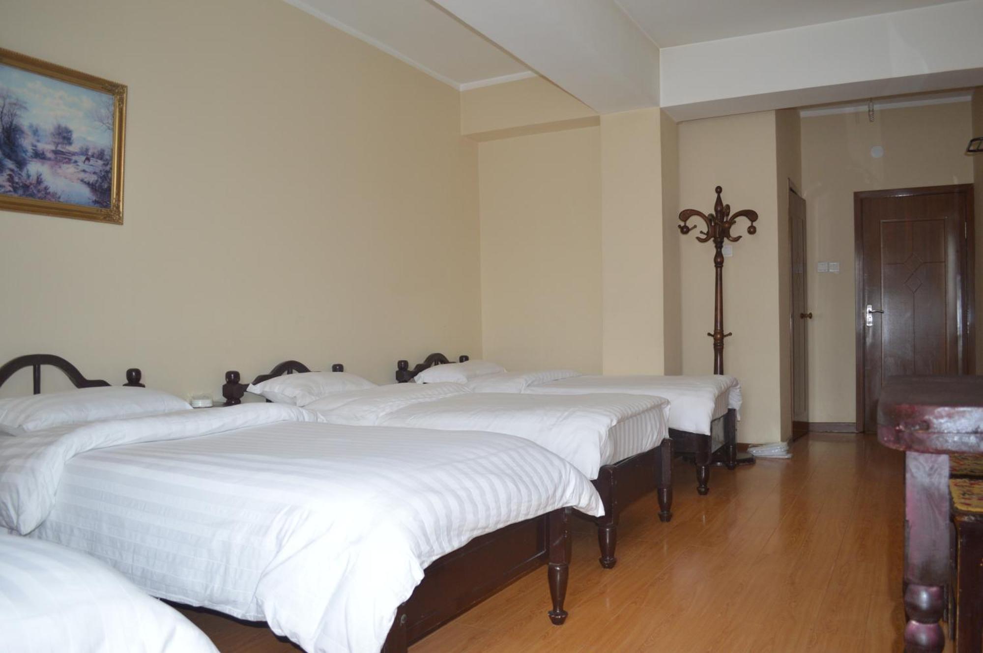 Land Hotel Ulaanbaatar Quarto foto